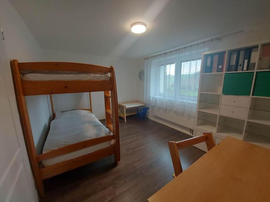 Dum Nedaleko Resovskych Vodopadu Villa Tvrdkov Bagian luar foto