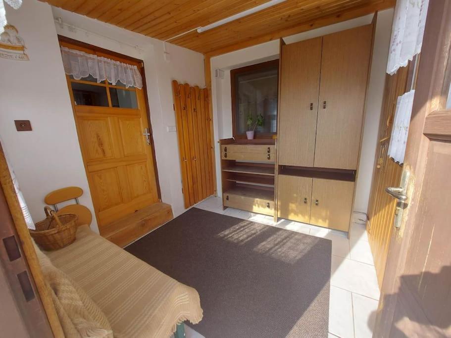 Dum Nedaleko Resovskych Vodopadu Villa Tvrdkov Bagian luar foto